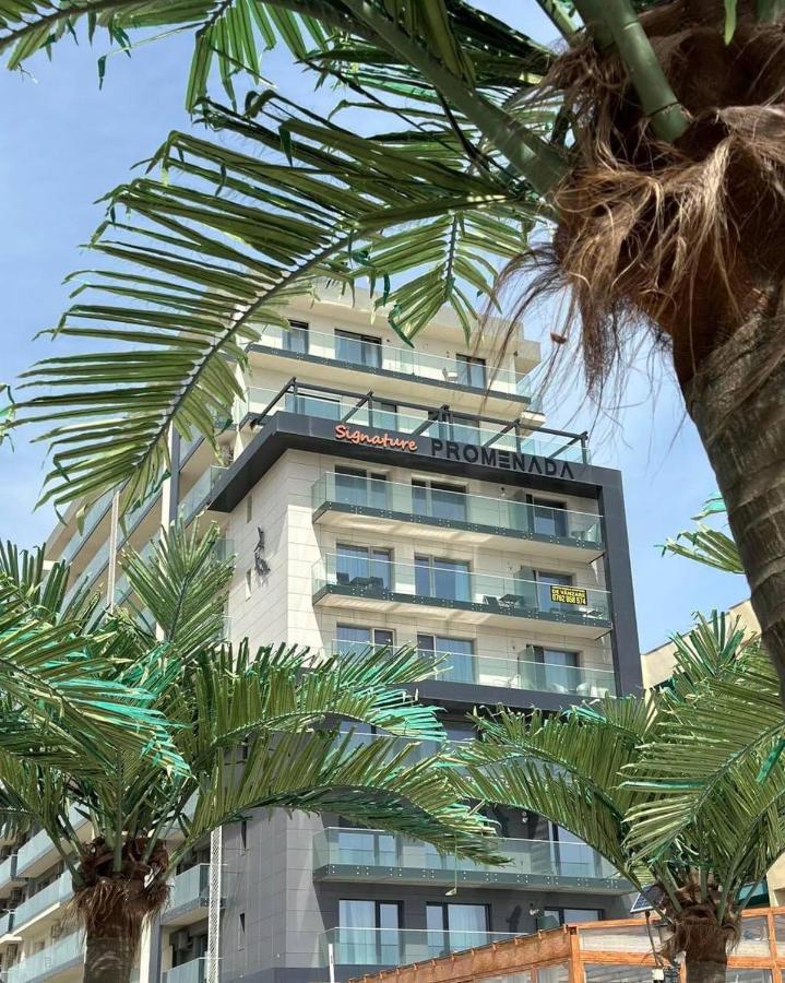 Signature Promenada Apartment *